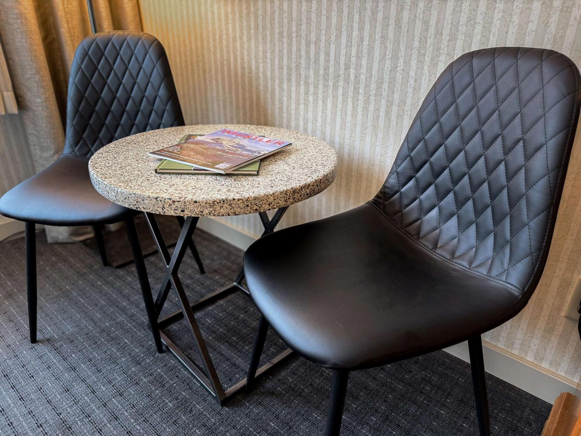 Listel Whistler, A Coast Hotel Экстерьер фото