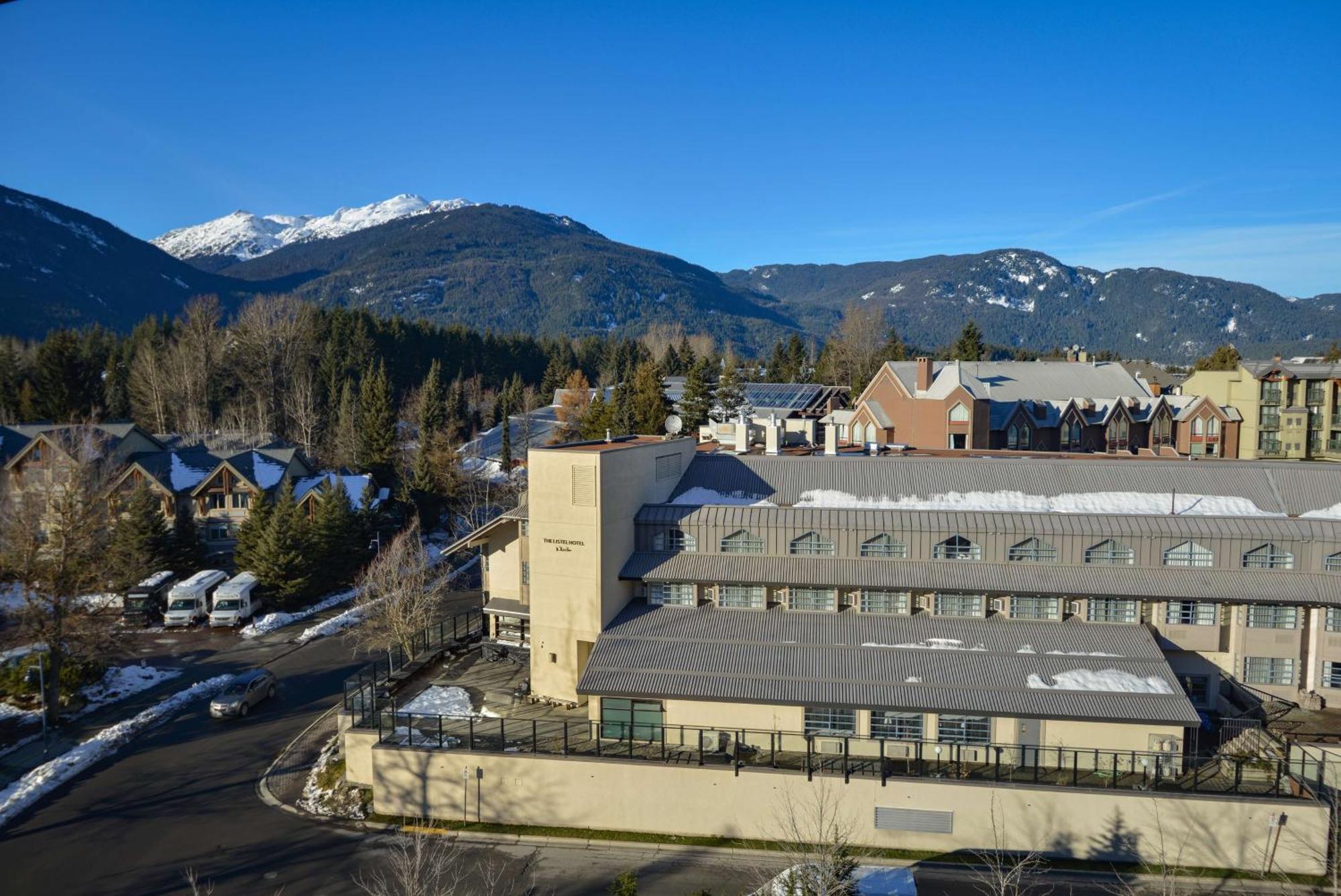 Listel Whistler, A Coast Hotel Экстерьер фото