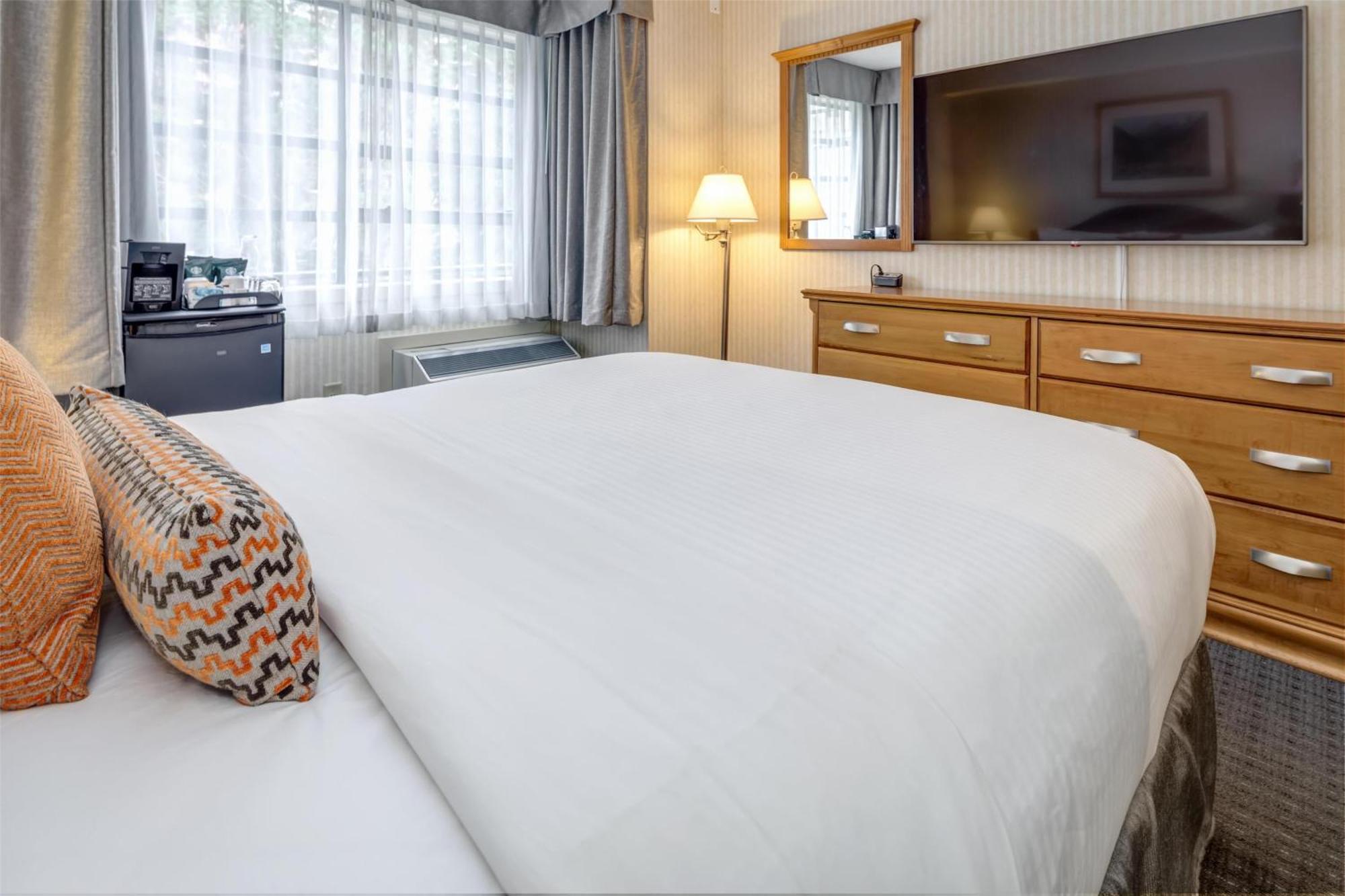 Listel Whistler, A Coast Hotel Экстерьер фото